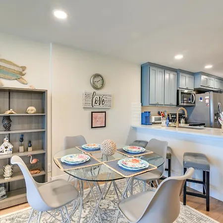Galveston Beachfront Condo Balcony And Pool Access! Exterior photo